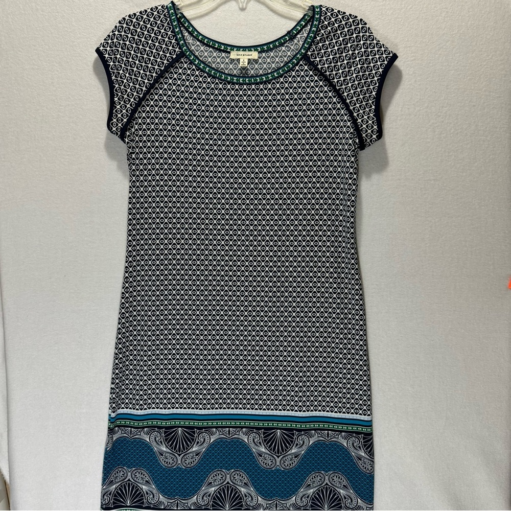 Max Studio Women’s Small Blue White Jersey Stretch Shift Dress Short Sleeve